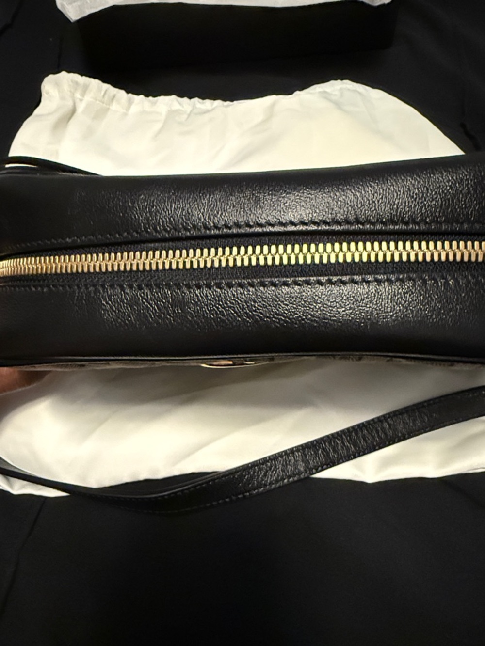 Women designer Crossbody - Picture 3 of 6